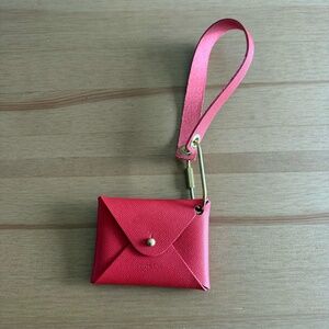 Avryn Co. Pebbled Leather Wallet Wristlet in Chili Pepper Red